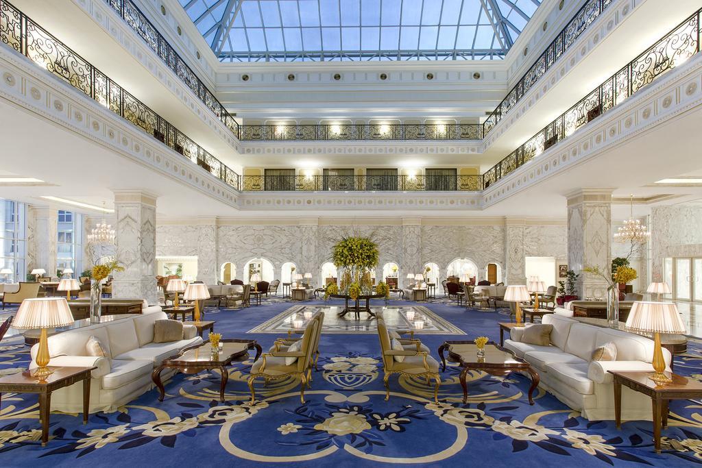 The Regency Hotel Kuwait Kuwejt Zewnętrze zdjęcie The lobby of the hotel