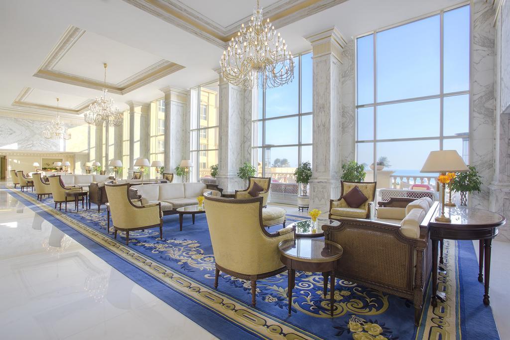 The Regency Hotel Kuwait Kuwejt Zewnętrze zdjęcie The lobby