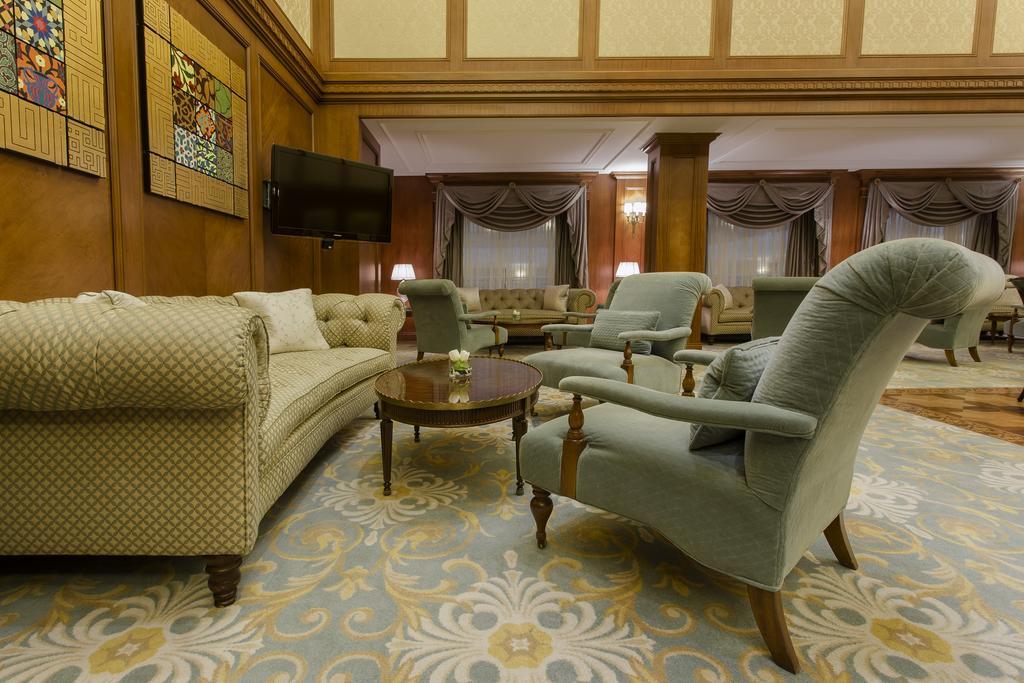 The Regency Hotel Kuwait Kuwejt Zewnętrze zdjęcie The lobby of the hotel